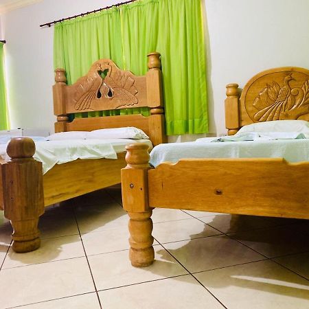 Hotel Universitario Goiatuba Екстер'єр фото